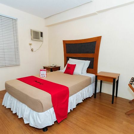 Reddoorz @ Amorsolo Makati Makati City Zewnętrze zdjęcie